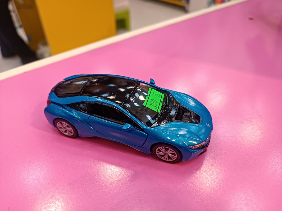 i 8 - بی ام دبلیو - D 5379 - فلزی 1:36 / Kinsmart